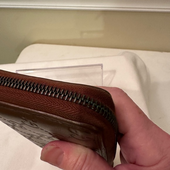 GUCCI continental brown wallet with sherry line in EUC, with COA. - Picture 9 of 12